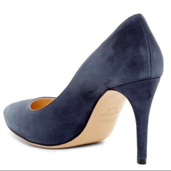 🛑 SOLD! Armani GORGEOUS Navy suede pumps - Picture 2 of 8
